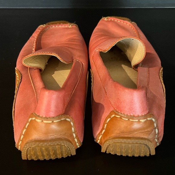Classic leather loafer but in unique dusty-pink color from Elle - Picture 2 of 7